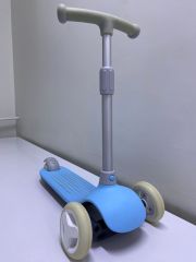 Xiaomi Mitu Mavi 3 Tekerlekli Işıklı Çocuk Scooter (OUTLET) (12 AY EVOFONE GARANTİLİ)