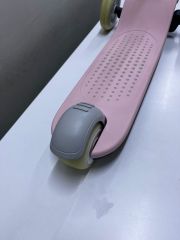 Xiaomi Mitu Pembe 3 Tekerlekli Işıklı Çocuk Scooter (OUTLET) (12 AY EVOFONE GARANTİLİ)