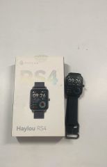 RS4 Akıllı Saat Siyah (OUTLET) (12 AY EVOFONE GARANTİLİ)
